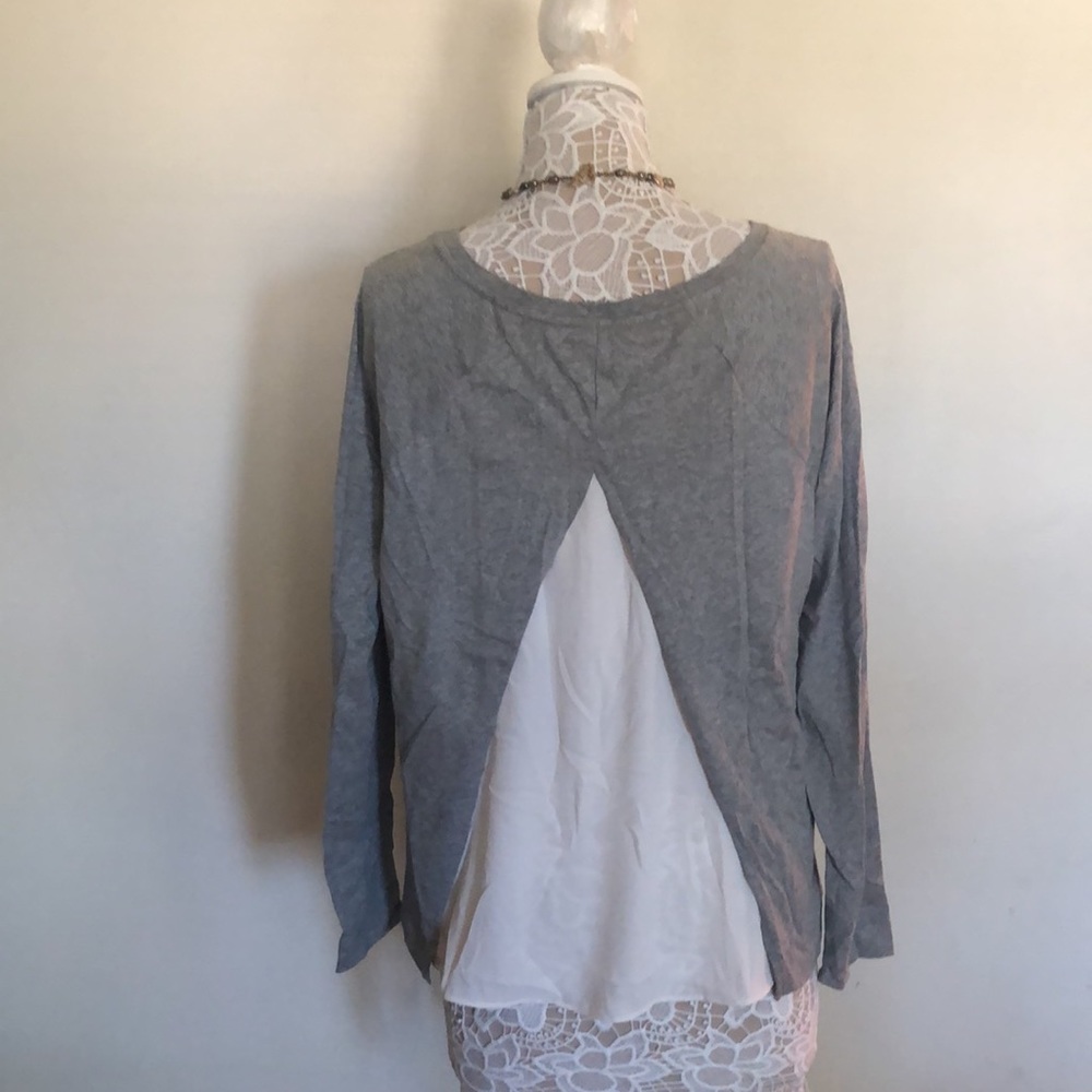 LOFT NWT Gray Pullover Top